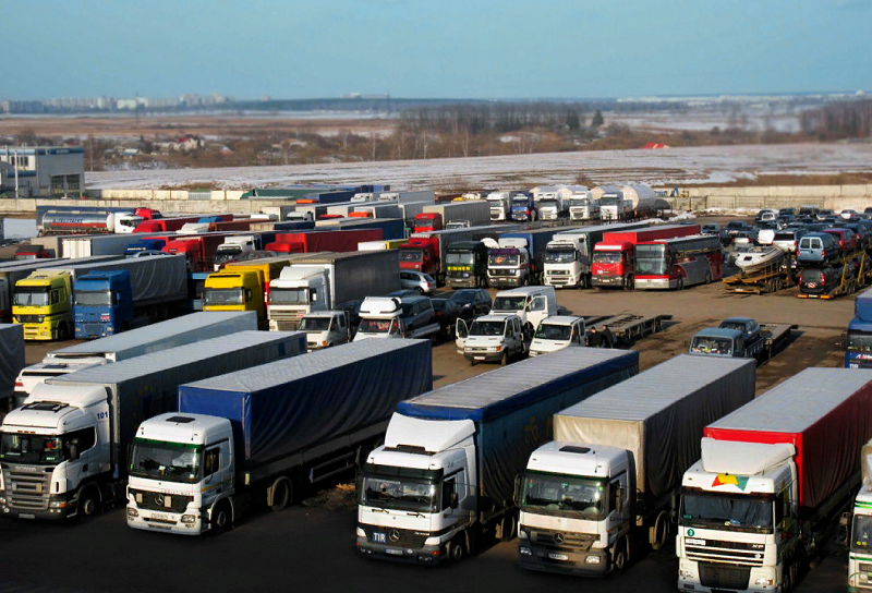 обновление автопарка для перевозки грузов